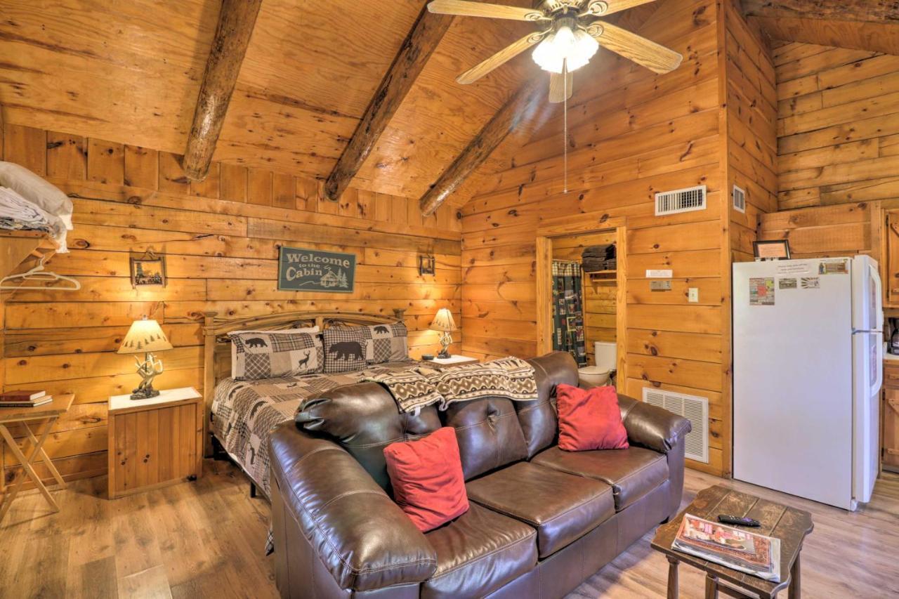 Broken Bow Cabin With Hot Tub And Bbq - 4 Mi To Lake! Stephens Gap Eksteriør billede