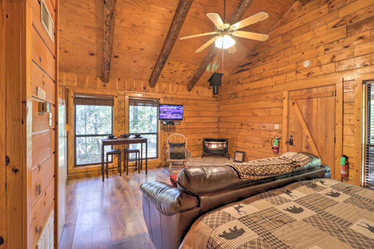 Broken Bow Cabin With Hot Tub And Bbq - 4 Mi To Lake! Stephens Gap Eksteriør billede