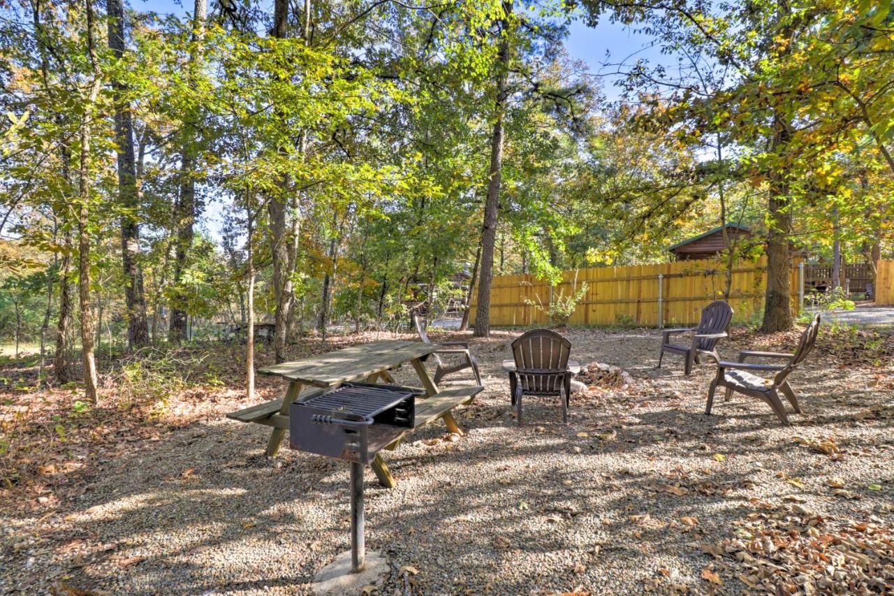 Broken Bow Cabin With Hot Tub And Bbq - 4 Mi To Lake! Stephens Gap Eksteriør billede